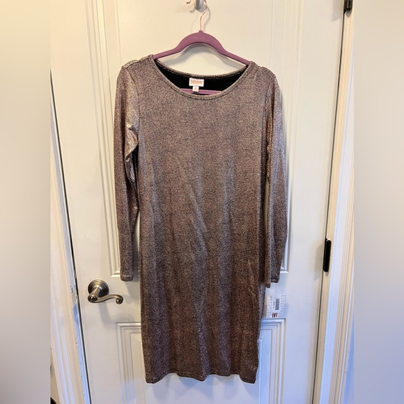 LuLaRoe Dresses & Skirts - Lularoe Debbie rosegold dress